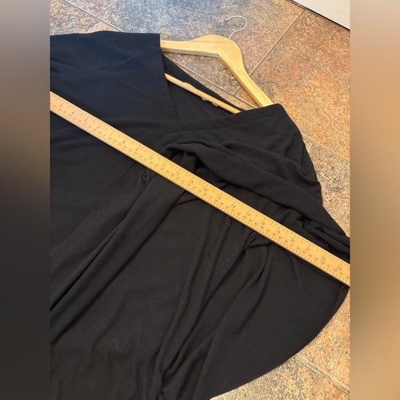 Soft Surroundings Madeline black tunic long sleeve size medium - Picture 11 of 14